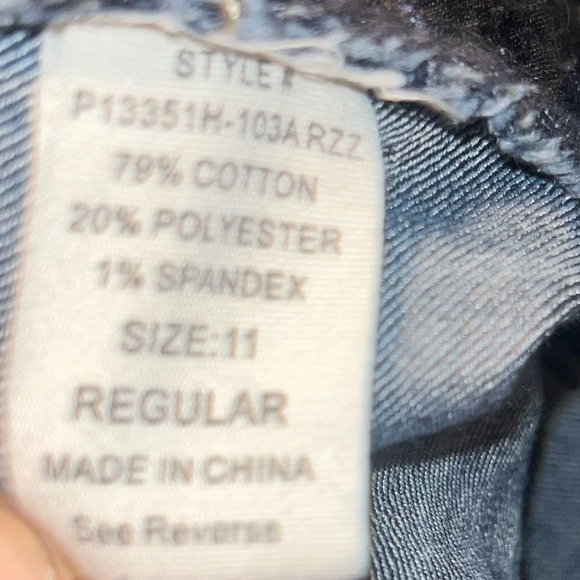 Blue Asphalt Dark Skinny Jeans Juniors 11 Regular - Picture 7 of 11